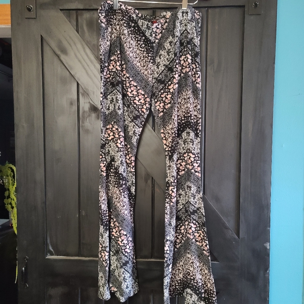 Bell bottom pants